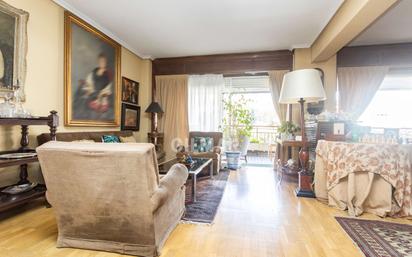 Living room of Flat for sale in  Madrid Capital  with Terrace