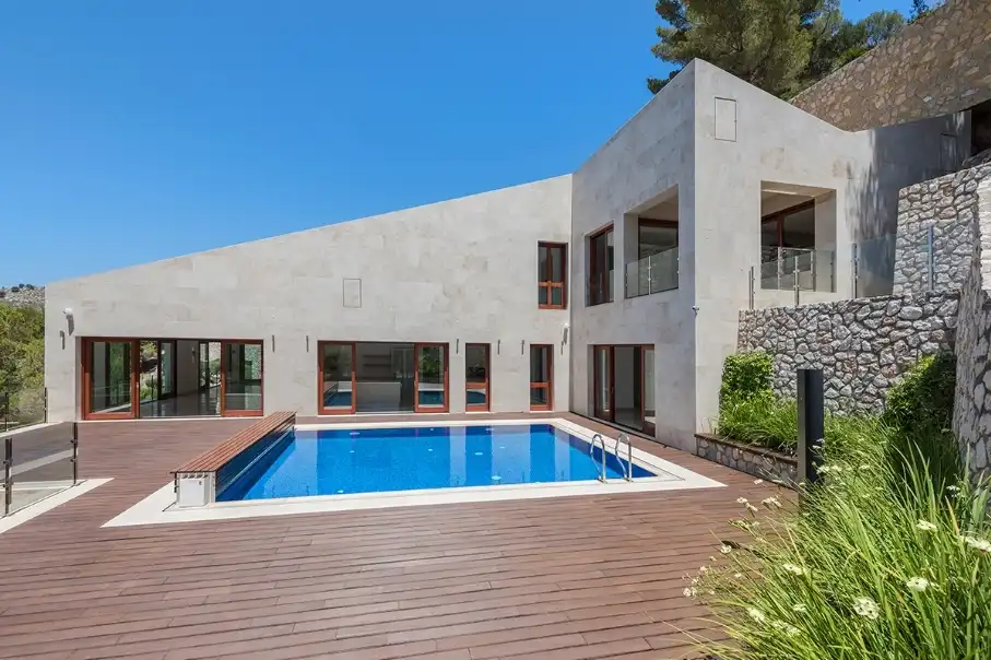 Detached house with pool for sale in Capdepera Poble