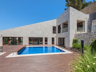 Detached house with pool for sale in Capdepera Poble