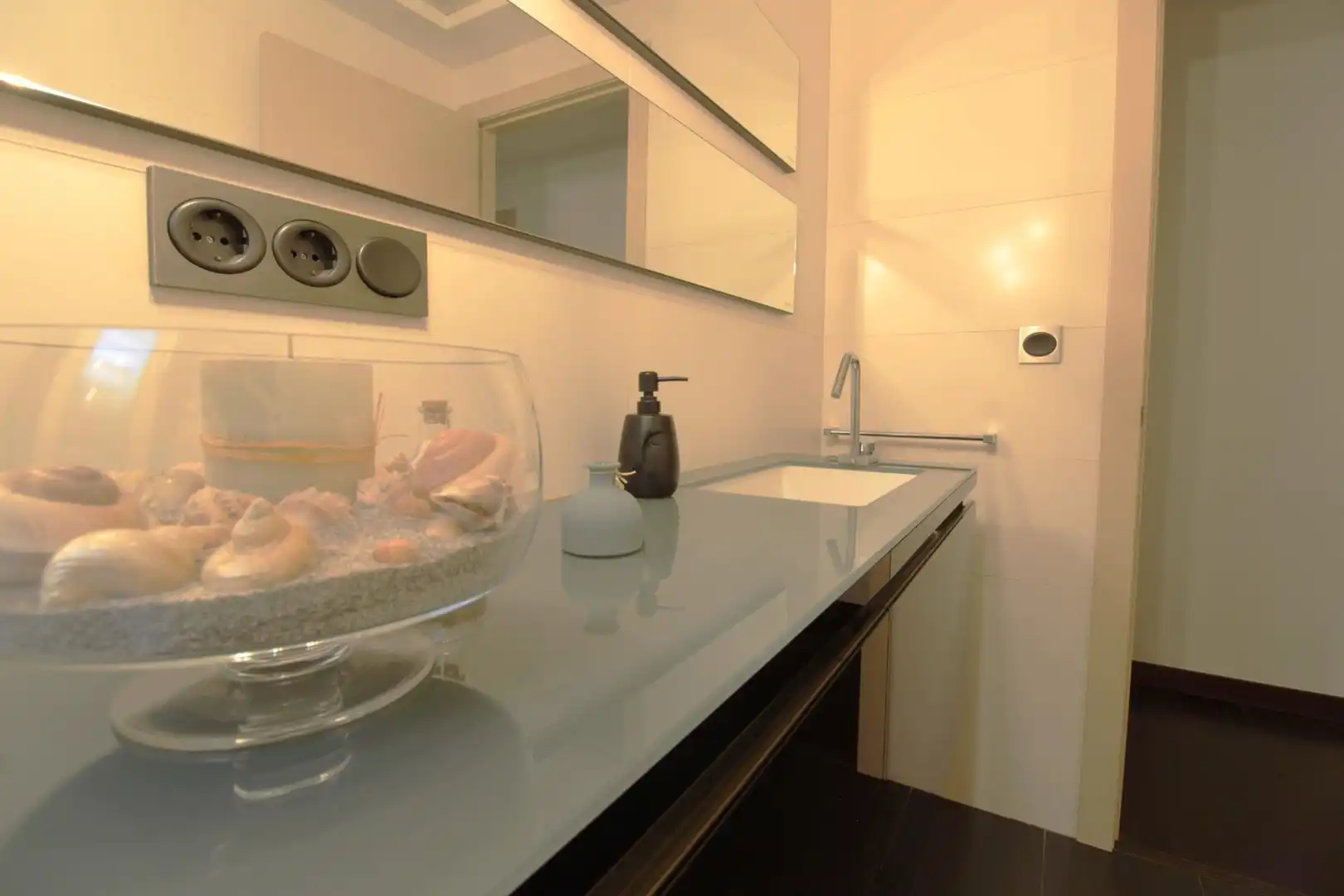 Bany de Casa o xalet en venda en Alzira amb Aire condicionat, Jardí privat i Parquet