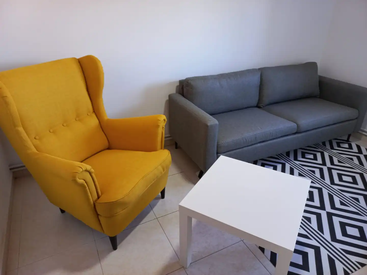 Living room of Flat for rent in Santiago de Compostela   with Heating, Furnished and Oven