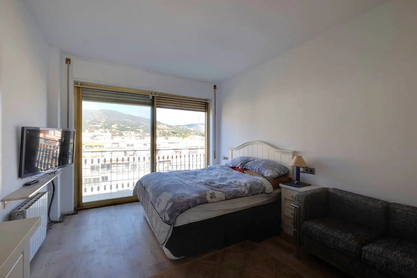 Schlafzimmer von Wohnung zum Verkauf in Barcelona mit Klimaanlage, Heizung und Parkett