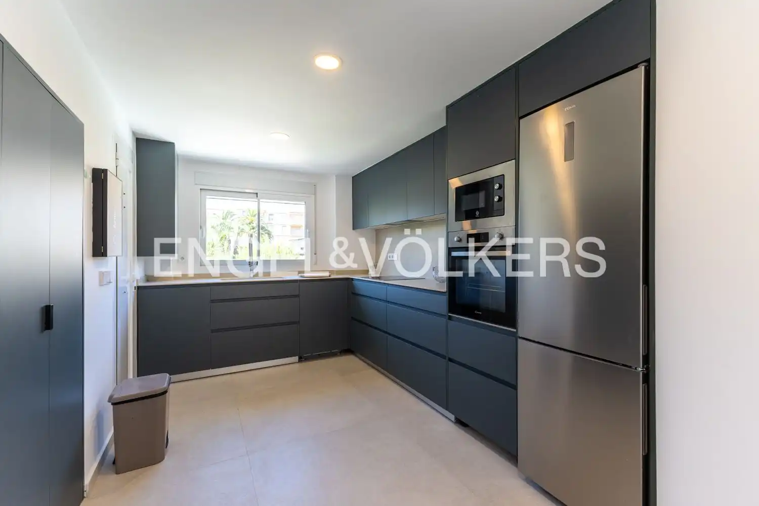 Kitchen of Houses for rent in Valencia  with Air Conditioner, Heating and Private garden