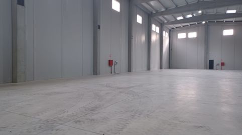 Foto 2 von Fabrikhallen zur Miete in Santa Ana, Ontinyent