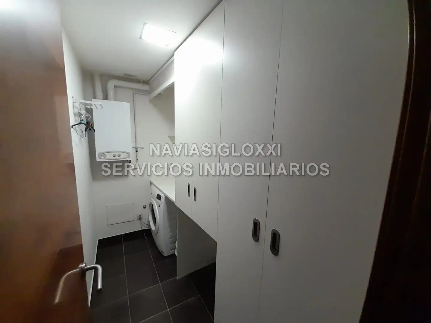Flat for rent in Vigo   with Parquet flooring, Furnished and Oven
