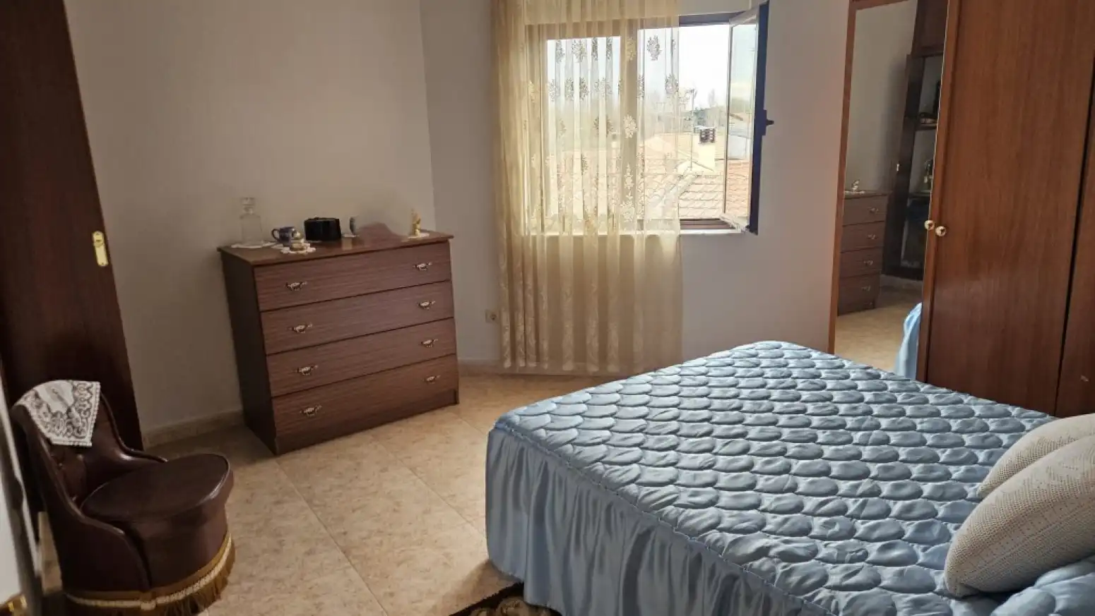 Dormitori de Casa o xalet en venda en Vega de Tirados amb Balcó