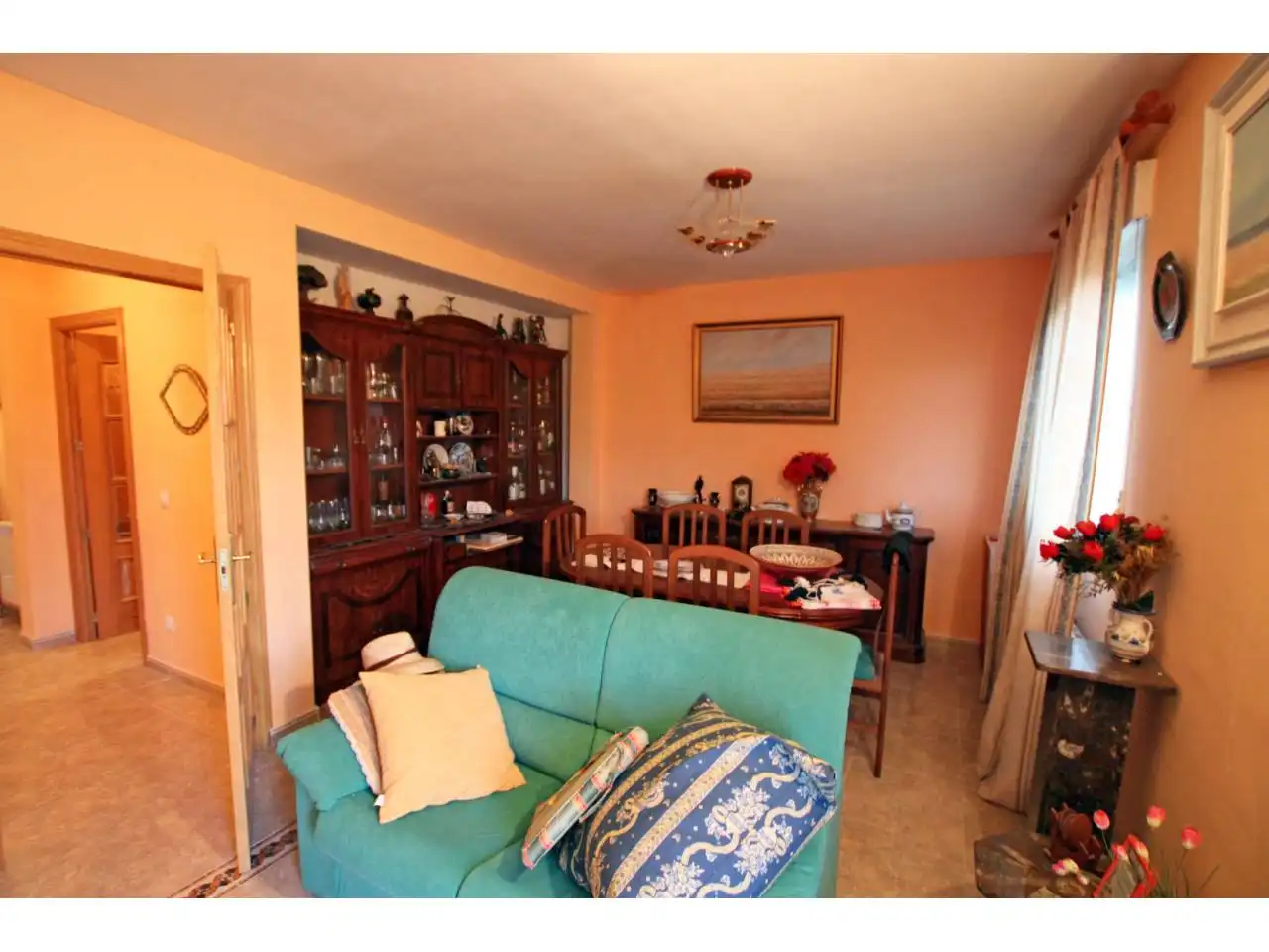 Sala d'estar de Casa o xalet en venda en Valdeaveruelo amb Calefacció, Jardí privat i Terrassa