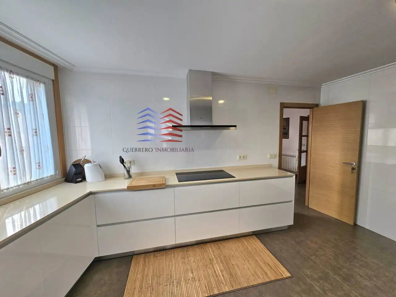 Cocina de Apartamento de alquiler en Maceda con Calefacción, Parquet y Trastero