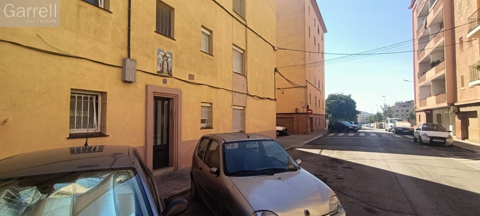 Exterior view of Flat for sale in Figueres