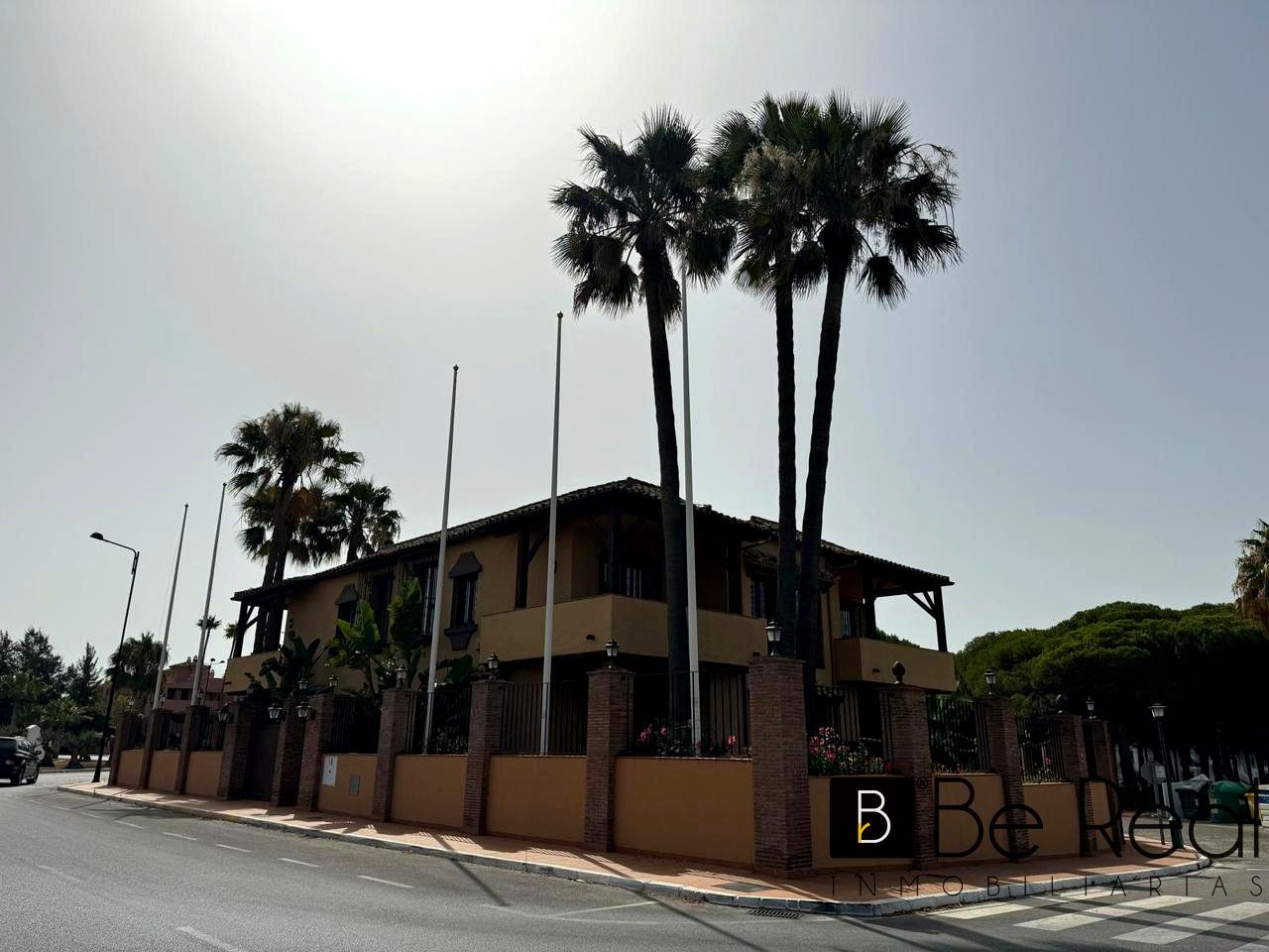 Vista exterior de Oficina en venta en Estepona con Aire acondicionado y Amueblado