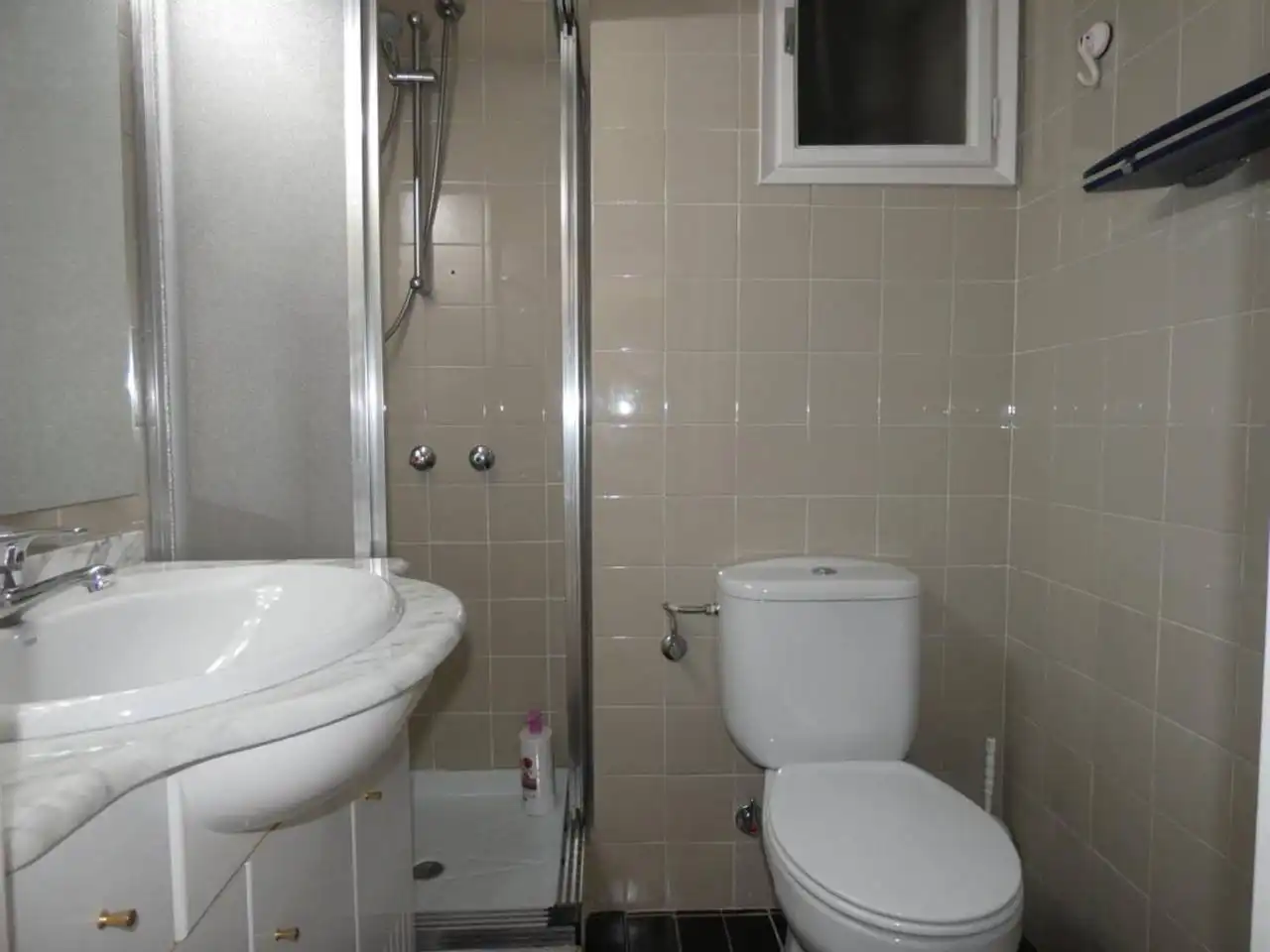 Bathroom of Flat for sale in Sant Feliu de Guíxols  with Terrace and Community pool