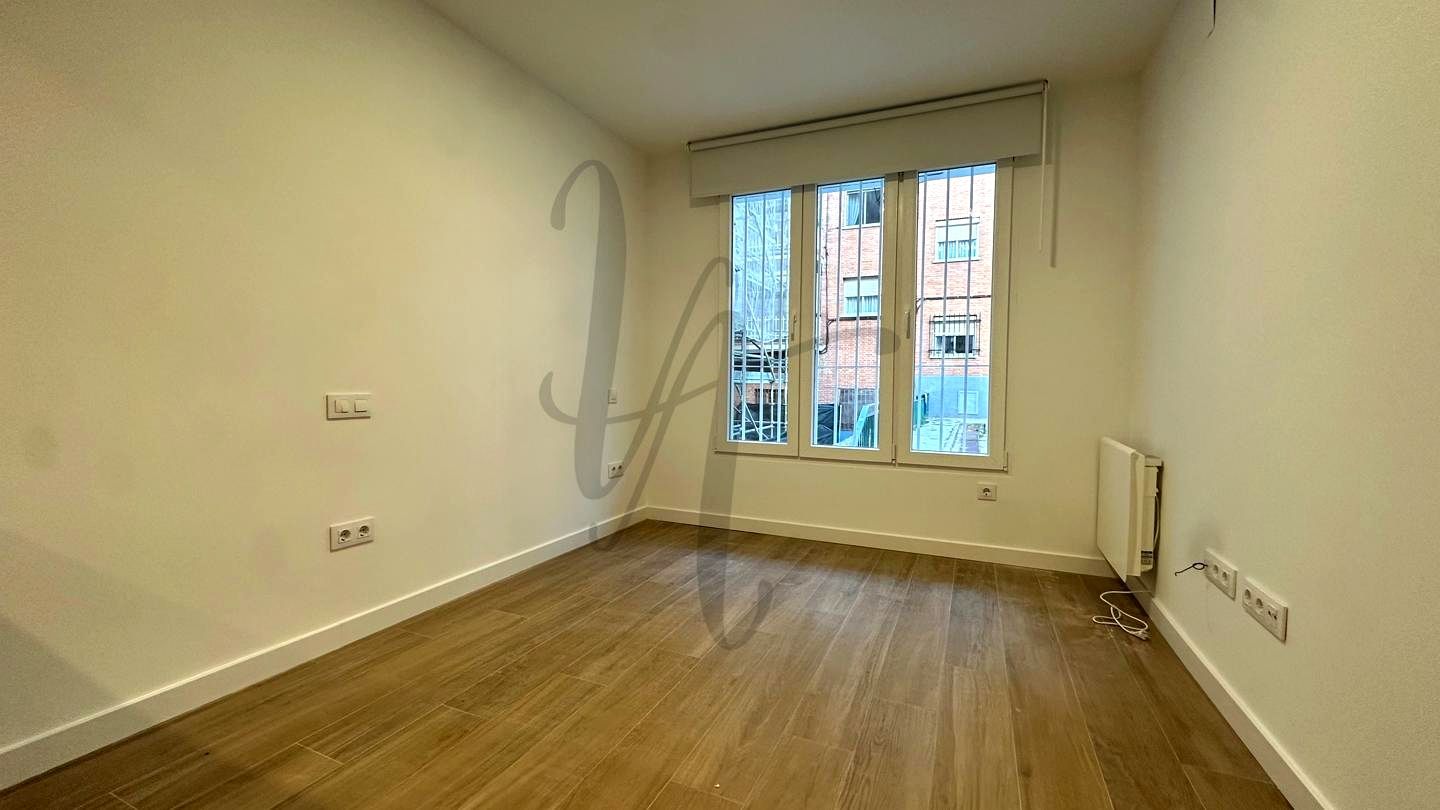 Bedroom of Study for sale in Alcobendas  with Heating