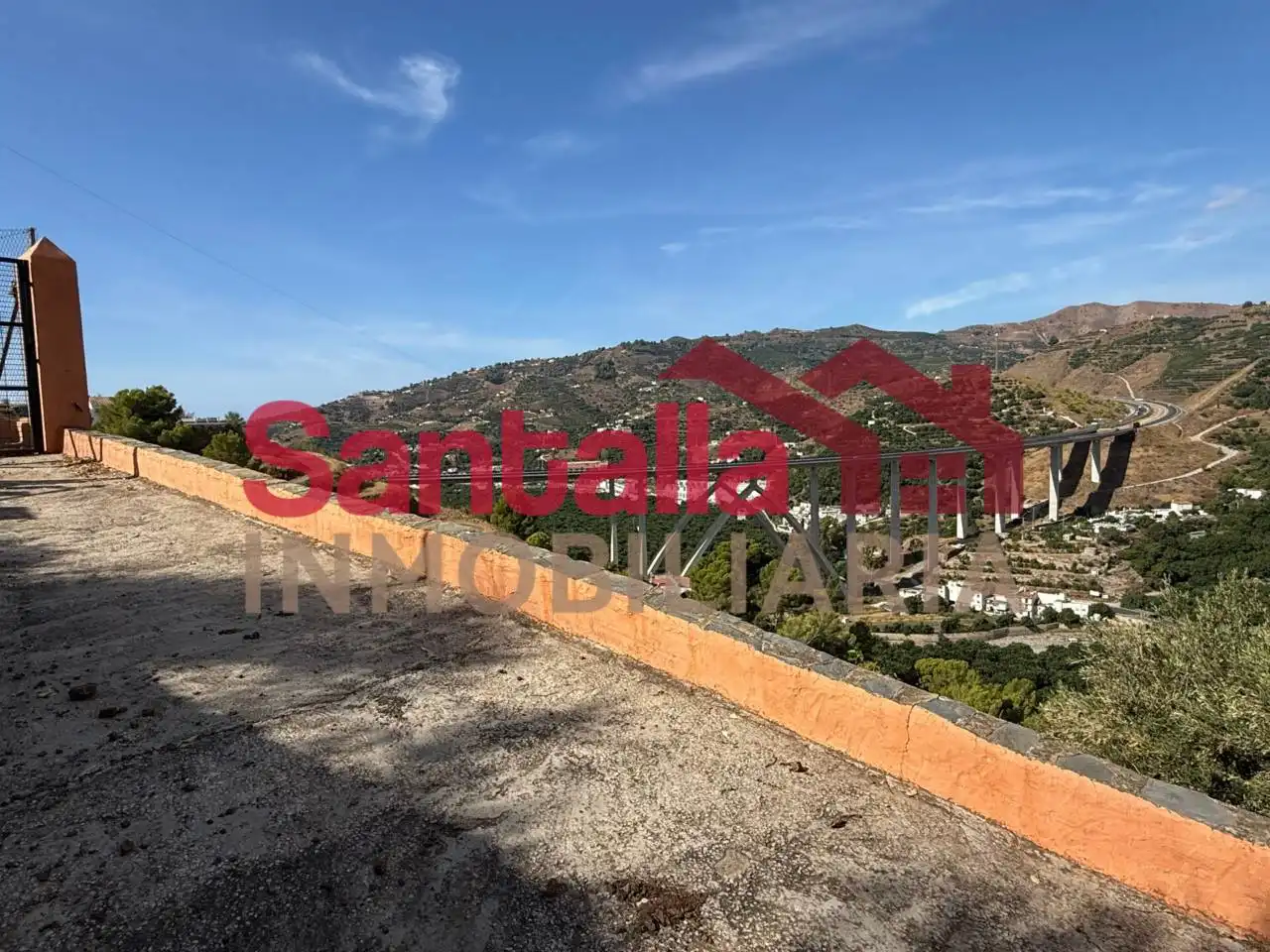 Vista exterior de Finca rústica en venda en Almuñécar amb Jardí privat, Terrassa i Piscina