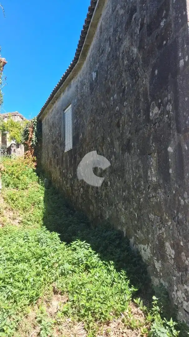 Casa amb jardí en venda a Entrimo, imagen 4