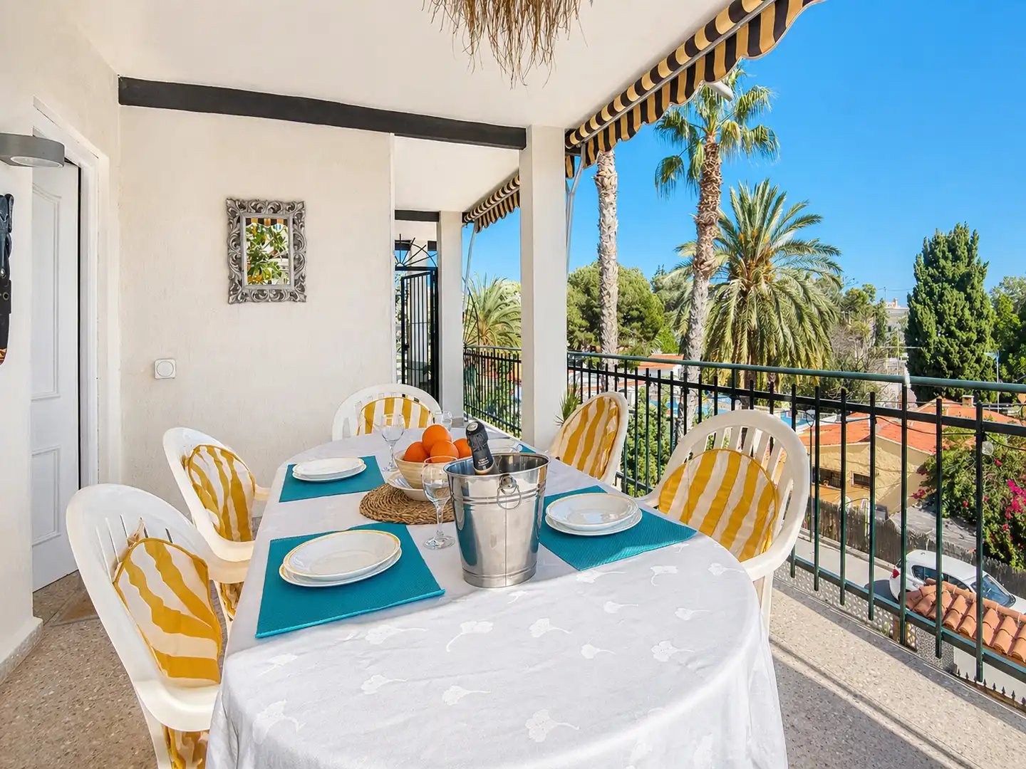 Terrassa de Casa adosada de lloguer en El Campello amb Aire condicionat, Calefacció i Jardí privat