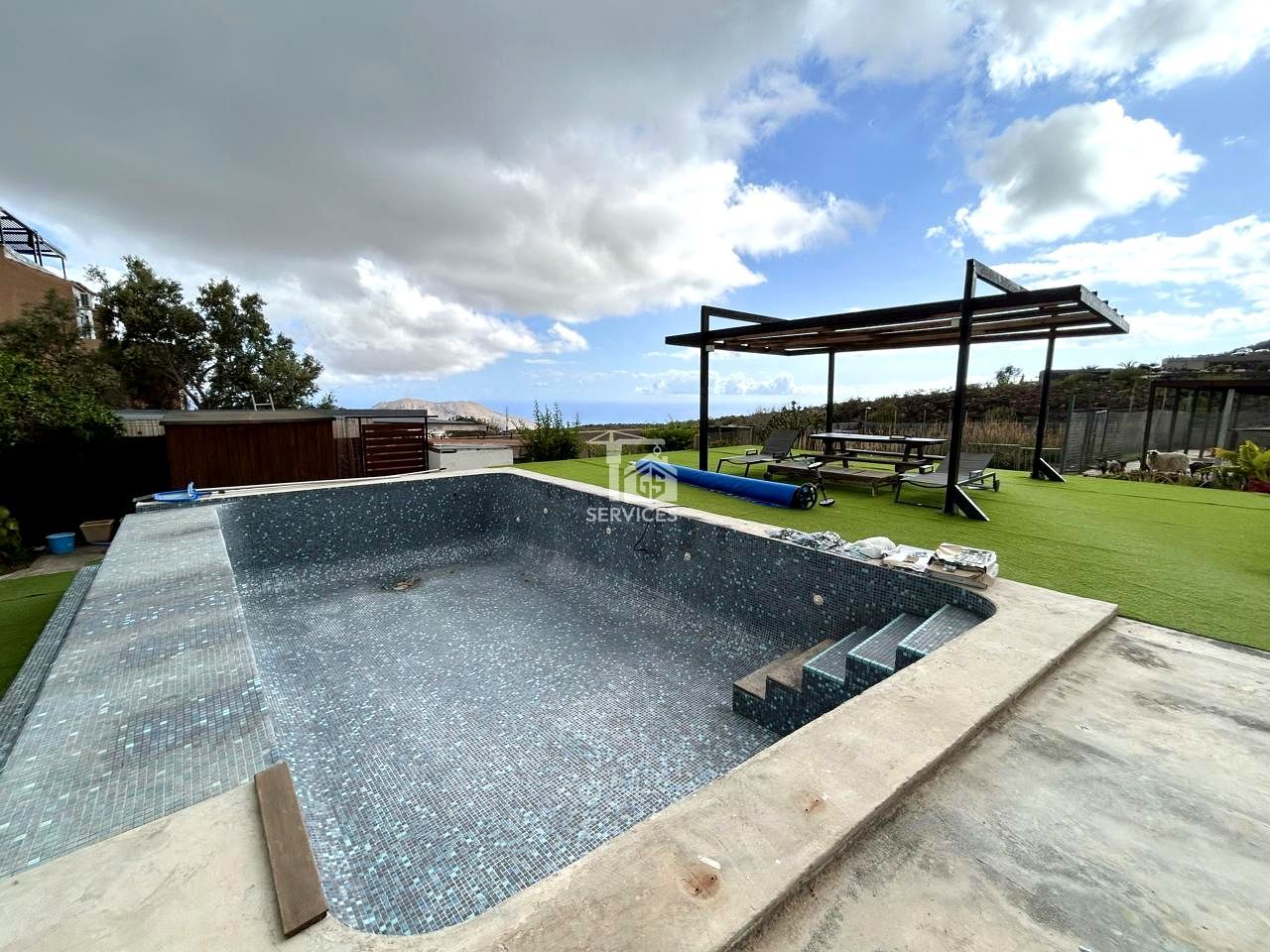 Swimming pool of House or chalet for sale in Arona  with Air Conditioner, Private garden and Terrace