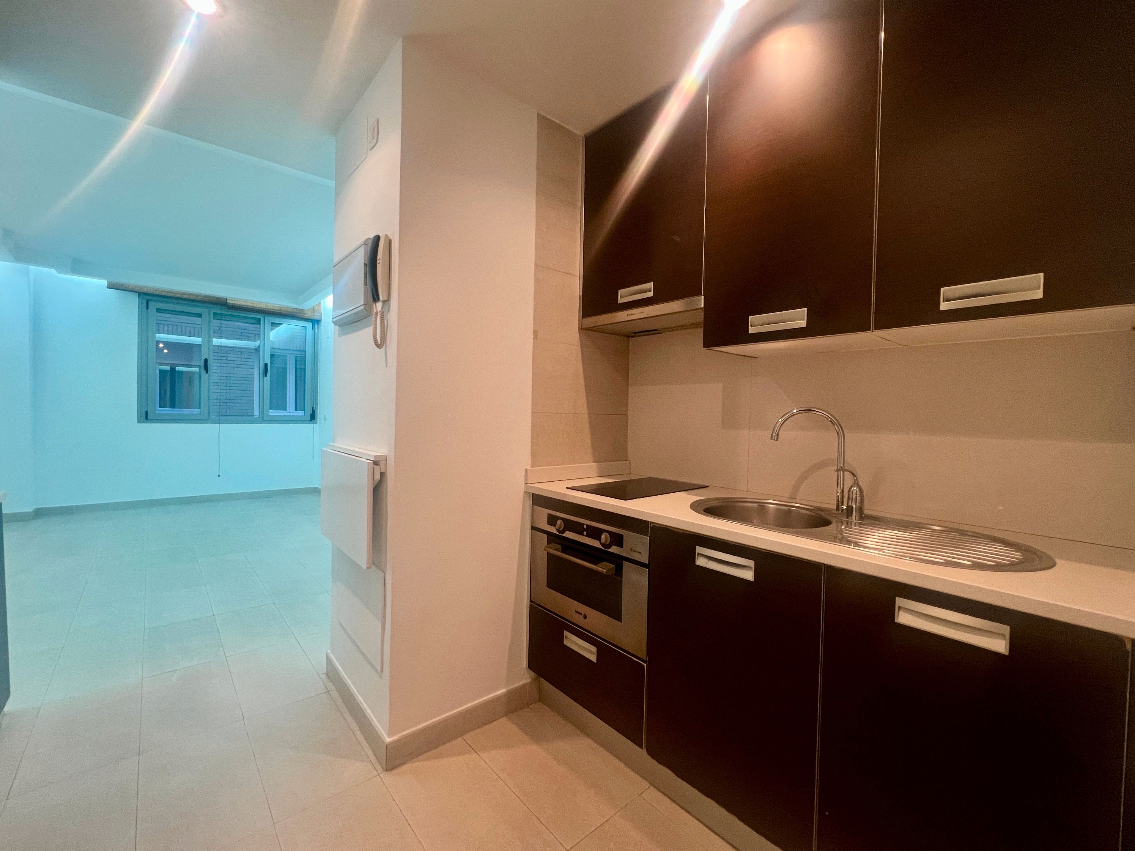 Flat to rent in Calle de Santiago, Palacio, Centro