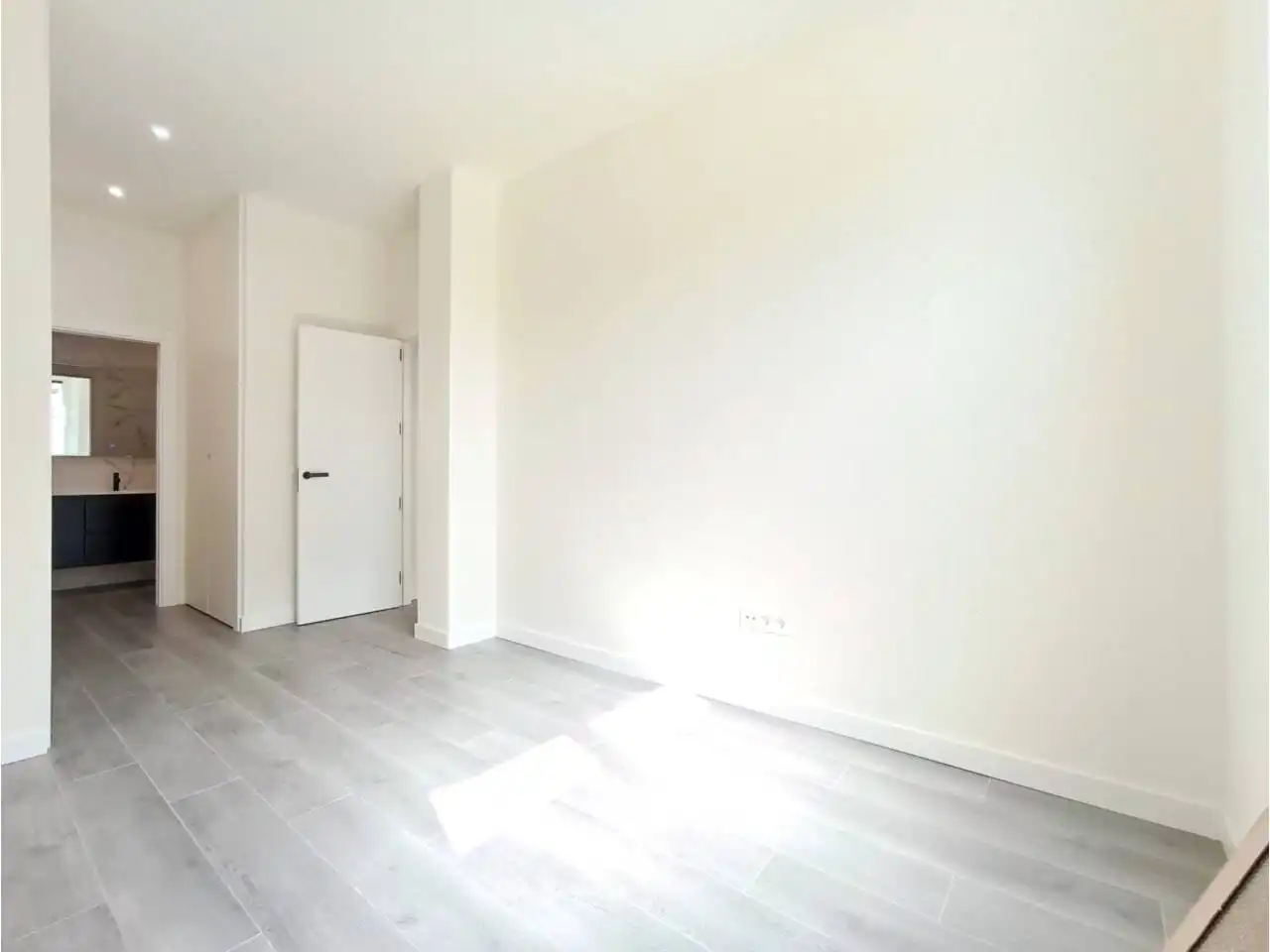 Habitación de Piso en venta en Burgos con Calefacción, Amueblado y Alarma