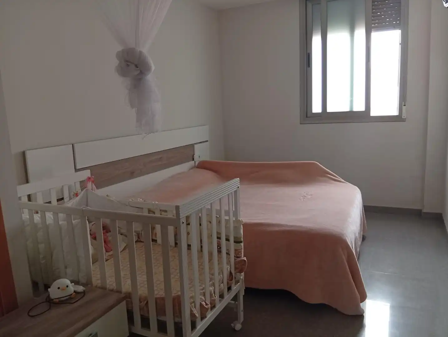 Bedroom of Flat for sale in La Pobla del Duc  with Air Conditioner, Furnished and Community pool