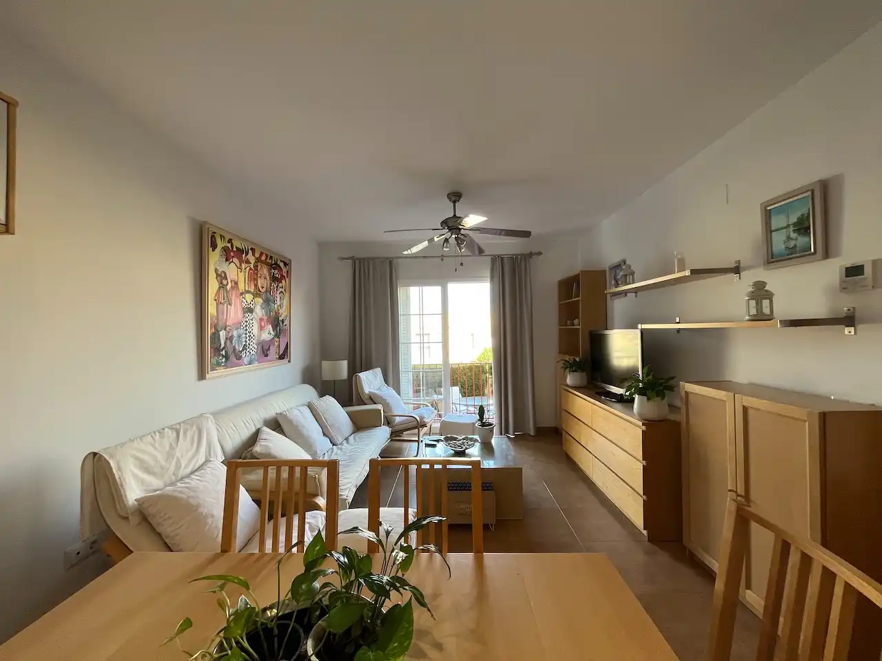 Sala de estar de Casa adosada en venta en Vélez-Málaga con Aire acondicionado, Calefacción y Jardín privado