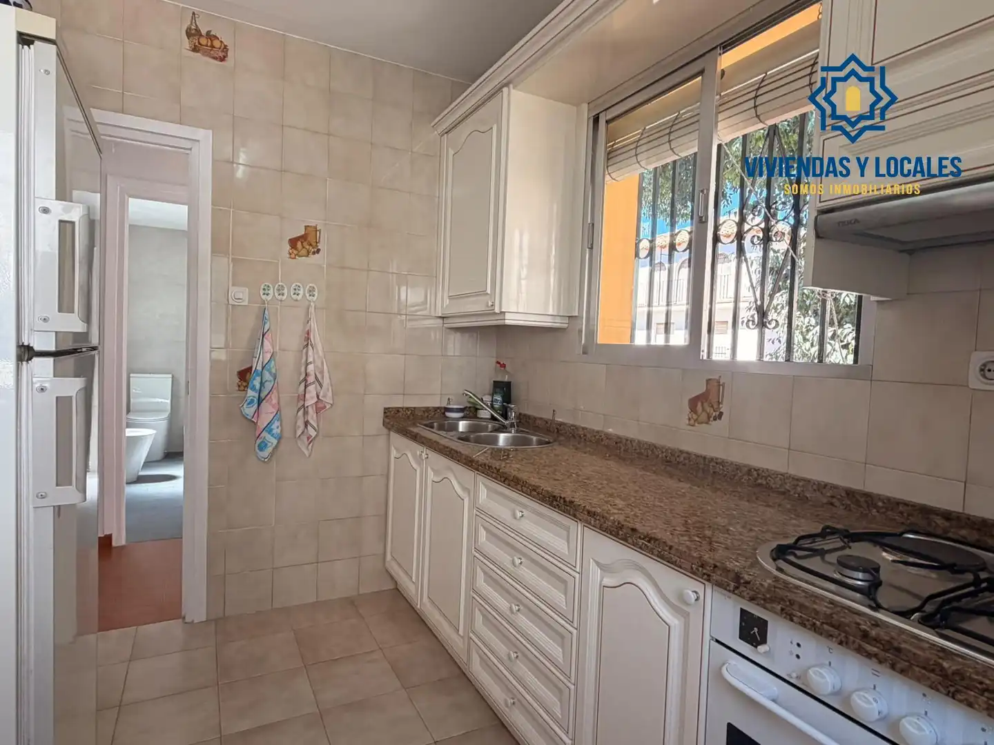 Cocina de Casa o chalet de alquiler en Granada con Jardín privado, Terraza y Amueblado