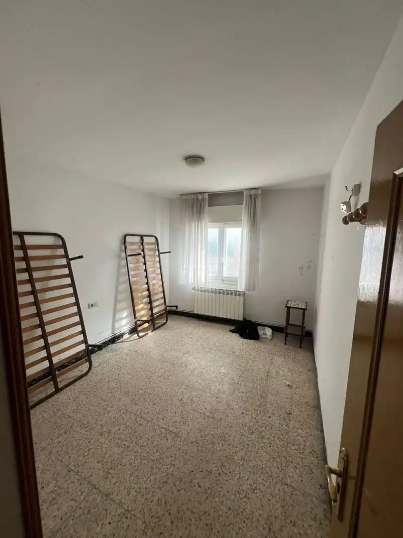 Bedroom of Buildings for sale in Briviesca