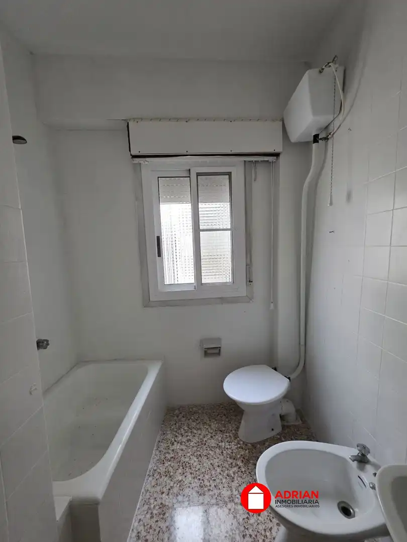 Bany de Edifici en venda en Eslida