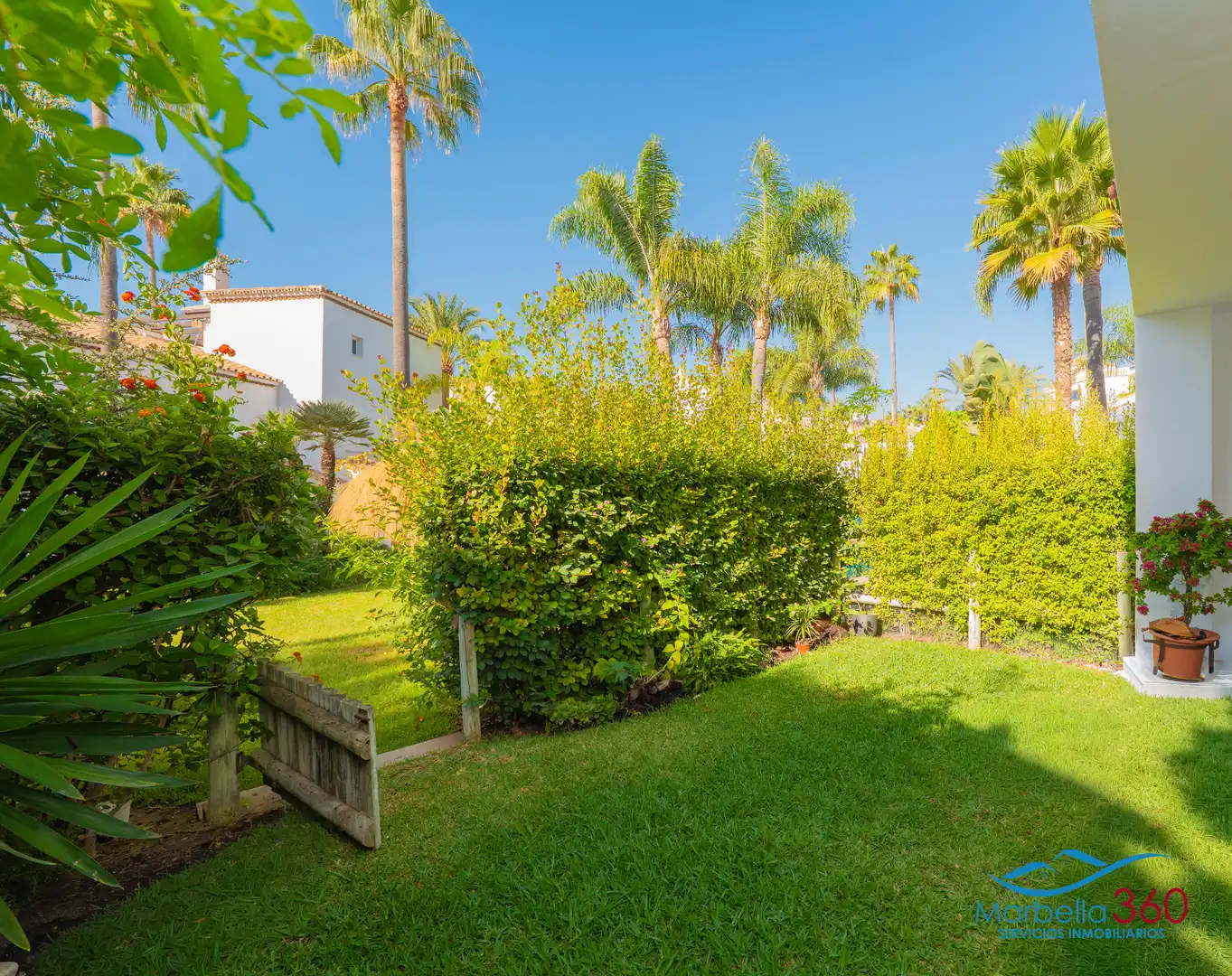 Jardí de Casa adosada en venda en Marbella amb Aire condicionat, Jardí privat i Terrassa