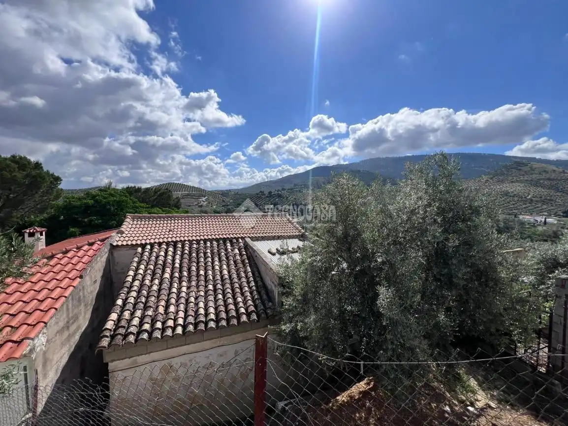 Vista exterior de Finca rústica en venda en Jaén amb Aire condicionat i Moblat