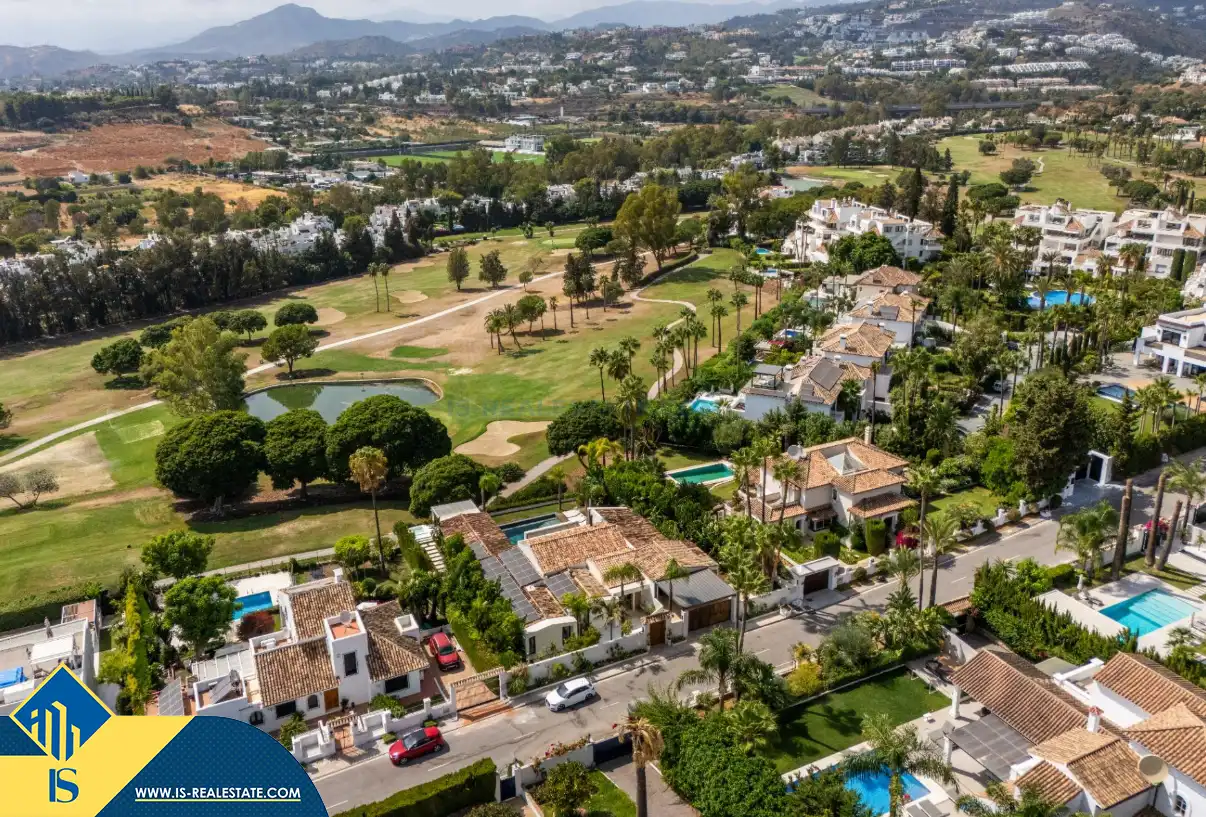 Chalet con piscina en venta en Nueva Andalucía, imagen 10