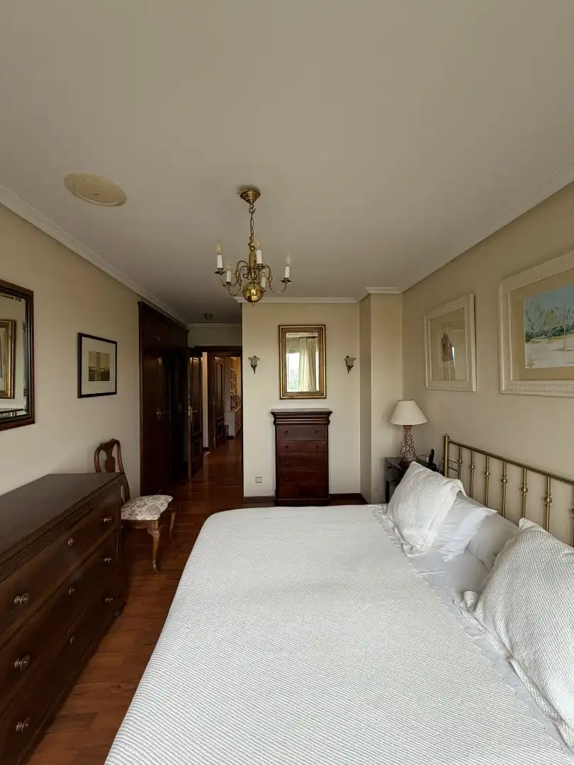 Habitación de Piso en venta en A Coruña Capital  con Calefacción, Parquet y Trastero