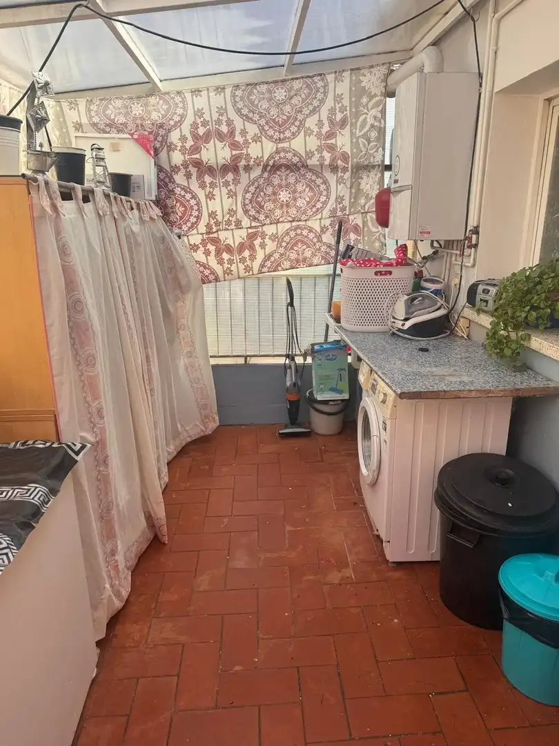 Cuina de Àtic en venda en Salt amb Calefacció i Terrassa