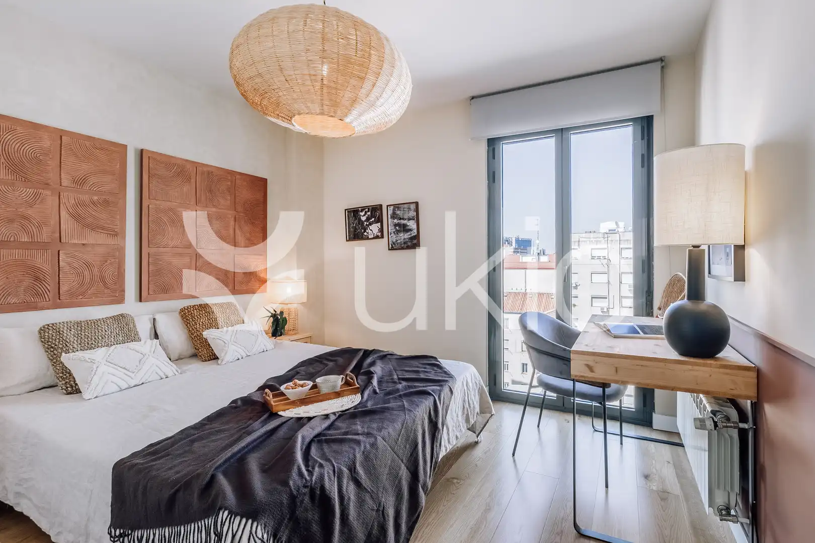 Bedroom of Flat for rent in Madrid  with Air Conditioner, Terrace and Furnished