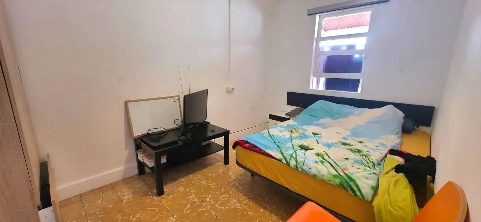 Habitación de Piso en venta en Narón con Calefacción, Terraza y Amueblado