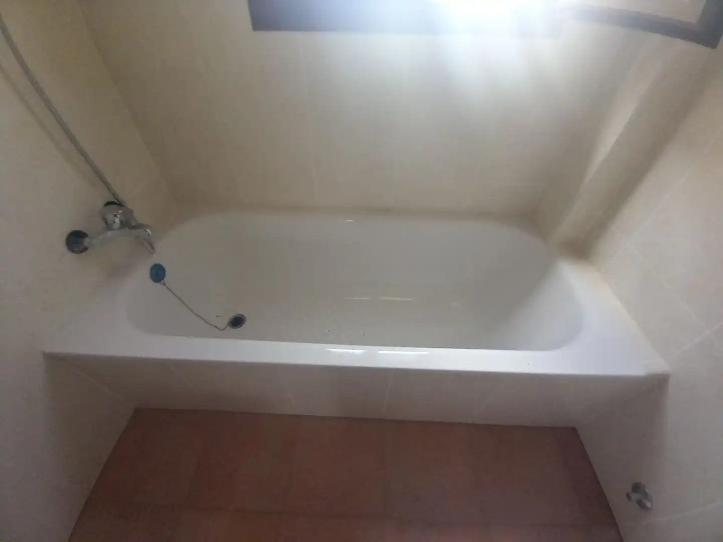 Bany de Casa adosada en venda en Atajate amb Aire condicionat, Calefacció i Traster