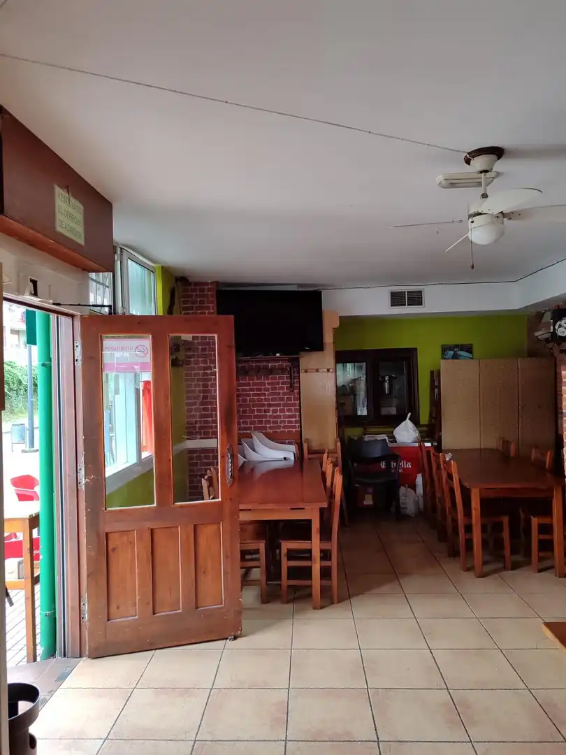 Local de alquiler en Cartes con Aire acondicionado y Amueblado