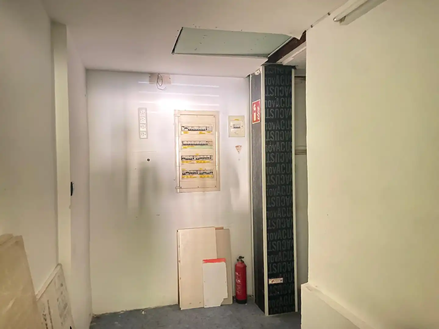 Gewerbefläche zum Verkauf in Calle de Ainzón 4, imagen 11