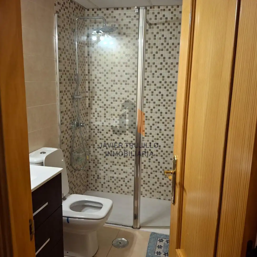 Badezimmer von Wohnungen zur Miete in Vélez-Málaga mit Möbliert
