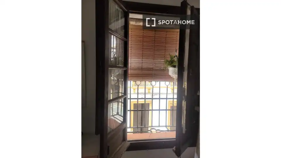 Room in La Ciudad