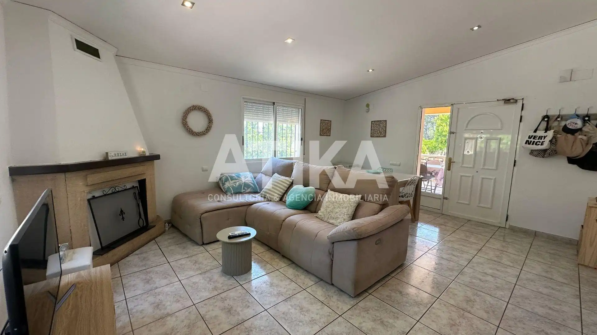 Sala de estar de Casa o chalet en venta en Ontinyent con Aire acondicionado, Jardín privado y Trastero