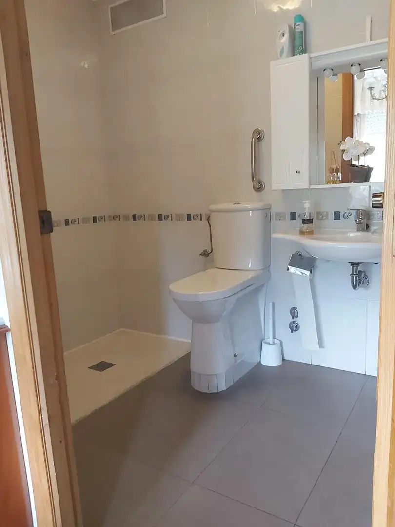 Bathroom of Houses for sale in Ourense Capital 
