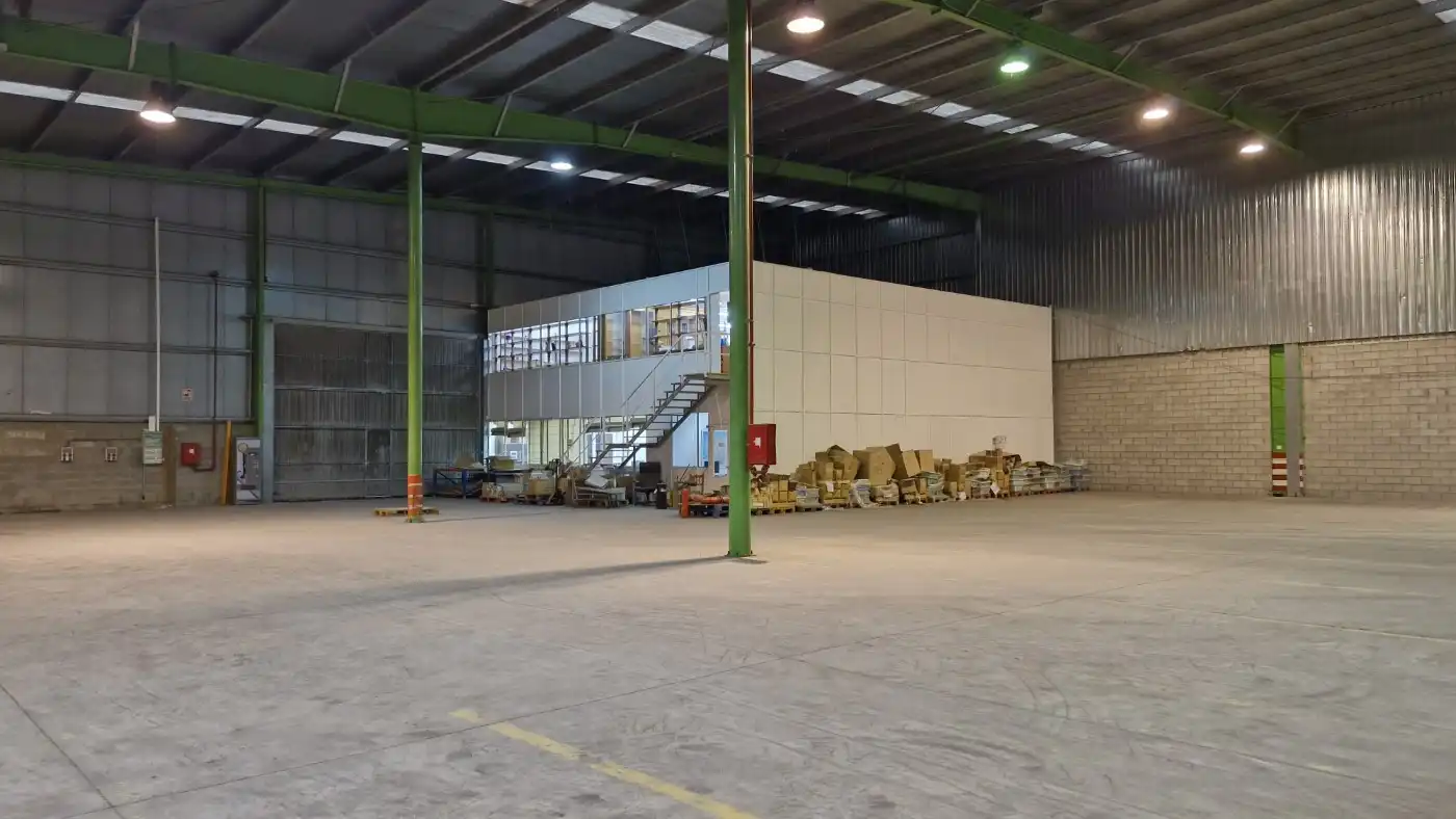Nave industrial in vendita a Coirós, Coirós, La Coruña, España, imagen 22