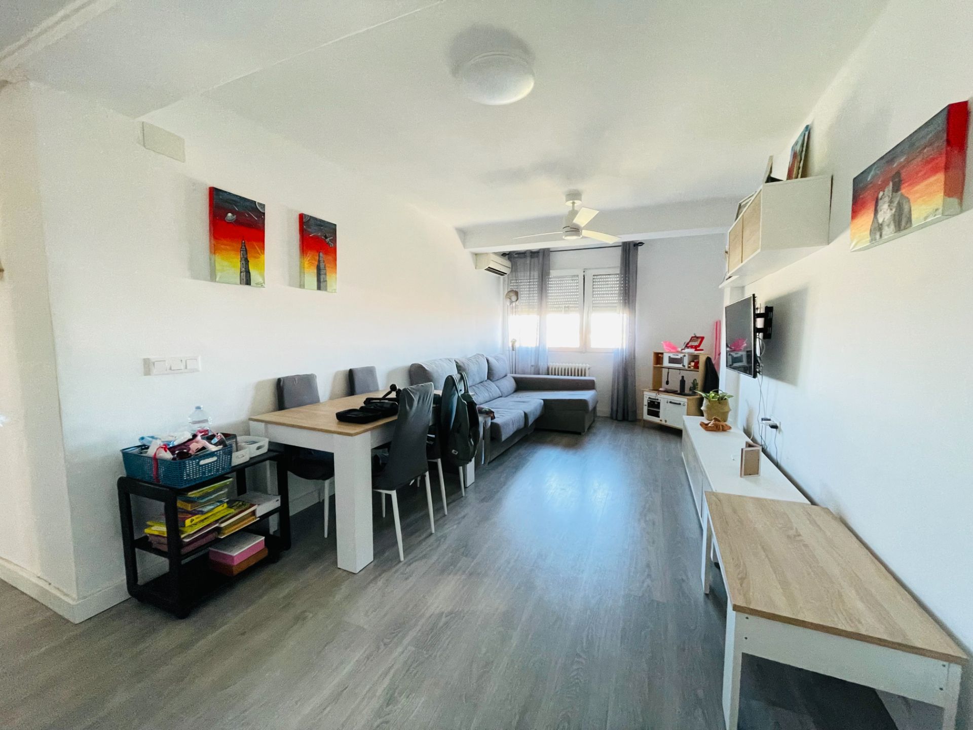 Living room of Flat for sale in  Zaragoza Capital  with Air Conditioner, Heating and Terrace
