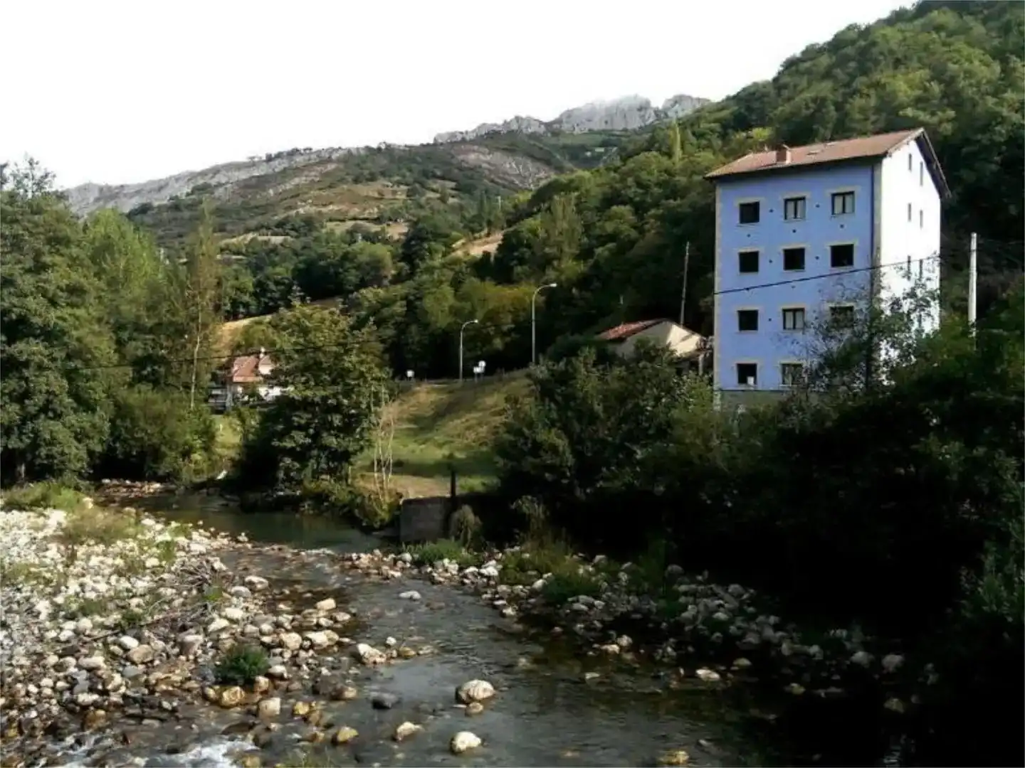 Außenansicht von Wohnung zur Miete in Aller, Asturias