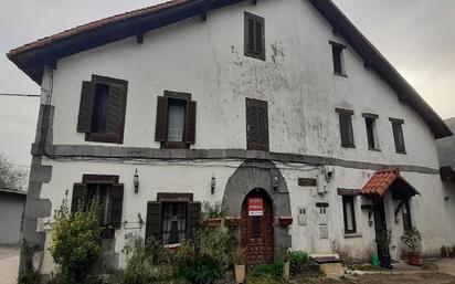 Vista exterior de Casa o xalet en venda en Hernialde amb Jardí privat i Terrassa