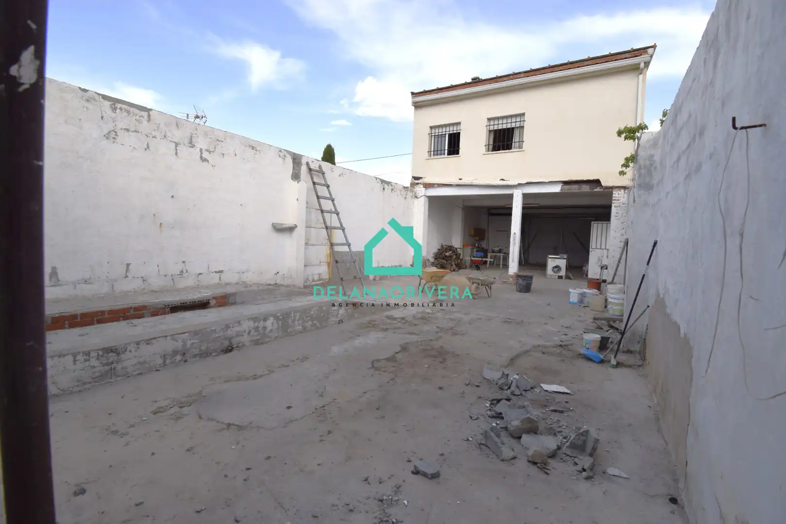 Vista exterior de Casa o chalet en venta en Zarza de Tajo