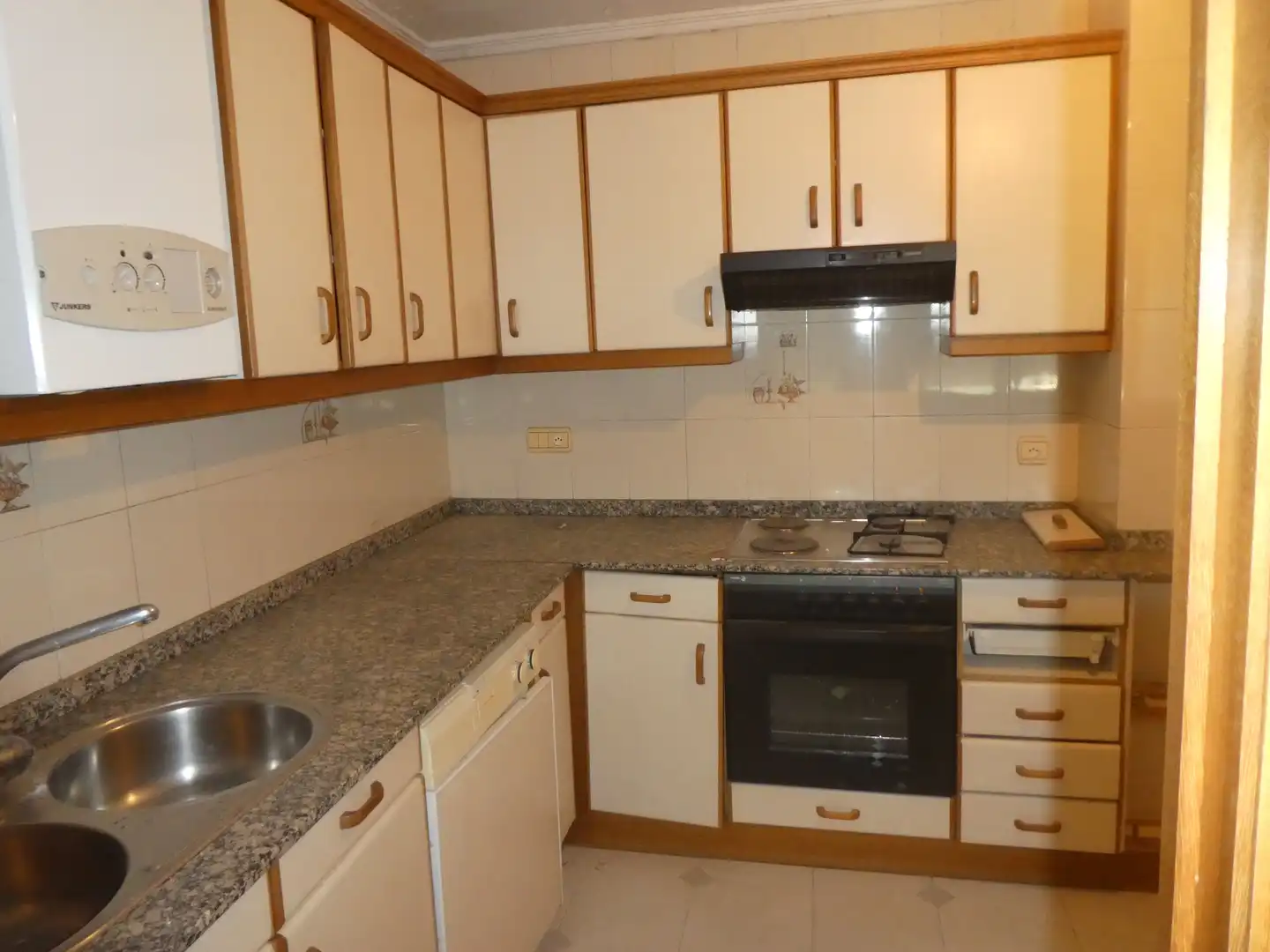 Küche von Wohnung zum Verkauf in Santa María del Campo mit Heizung