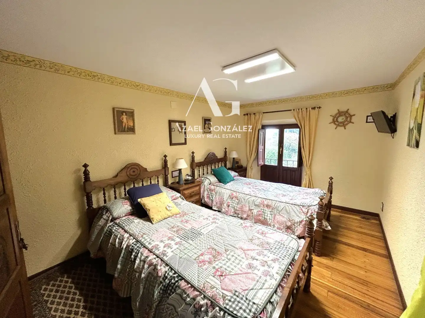 Bedroom of Houses for sale in San Vicente de la Barquera  with Heating, Private garden and Furnished