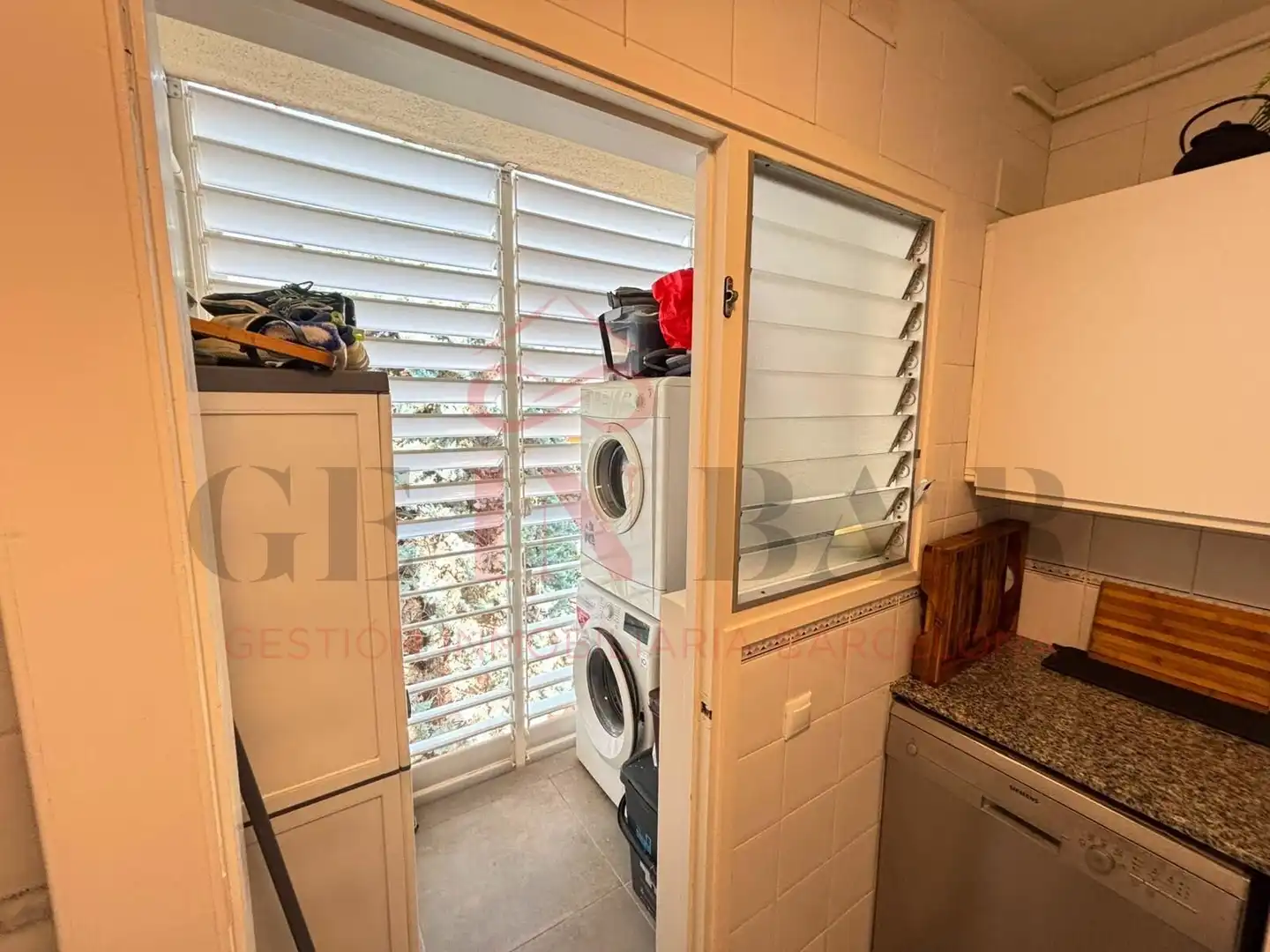 Cuina de Àtic en venda en Sant Andreu de Llavaneres amb Aire condicionat, Calefacció i Jardí privat