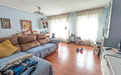 Sala d'estar de Pis en venda en Getxo  amb Terrassa
